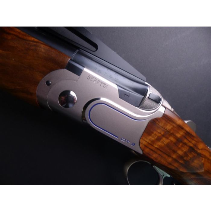 gun16158_01.jpg